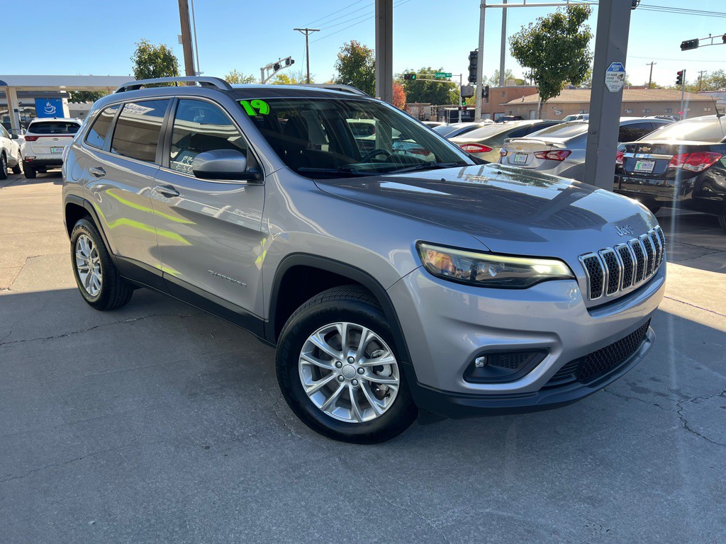 2019 Jeep Cherokee Image 3