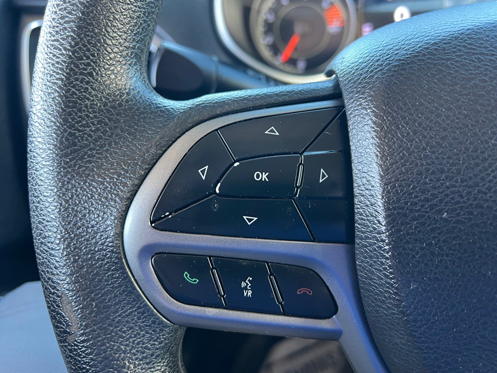 2019 Jeep Cherokee Image 18