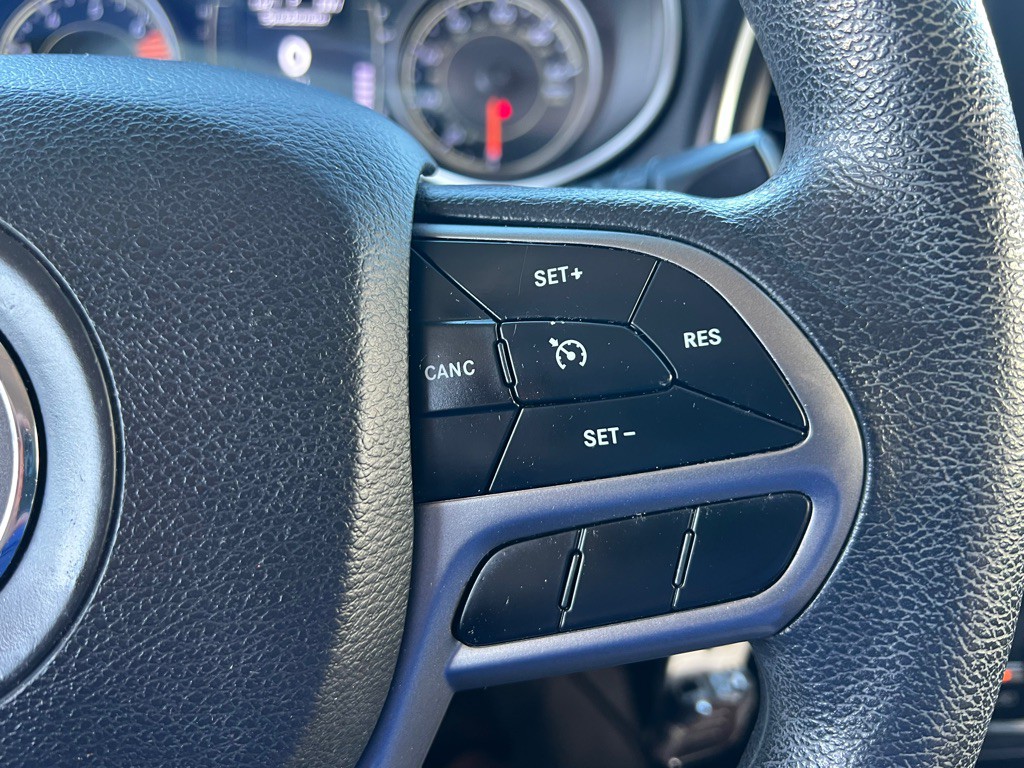 2019 Jeep Cherokee Image 19