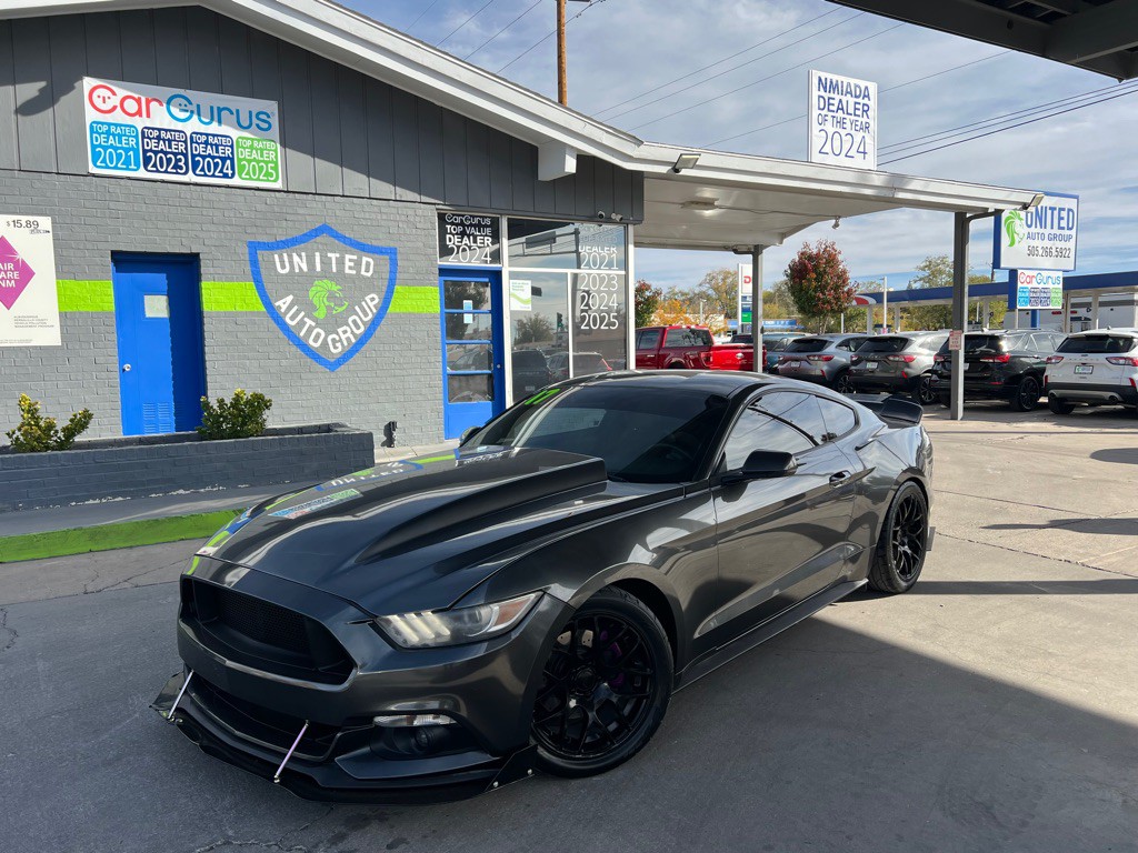 2017 Ford Mustang Image 1