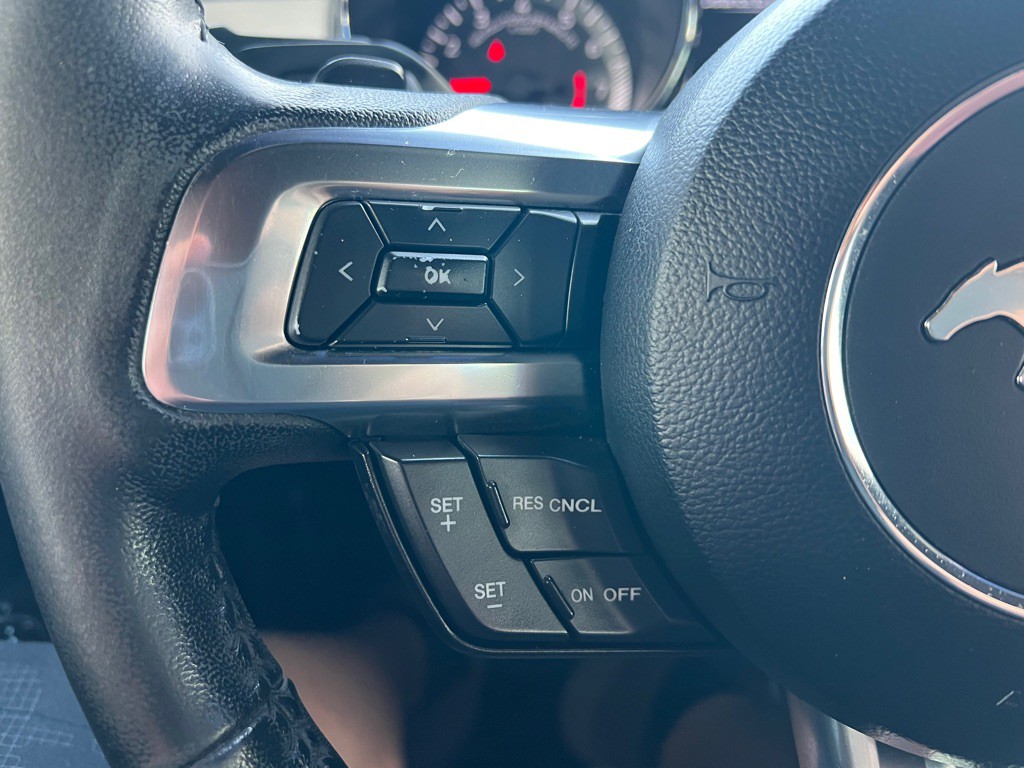 2017 Ford Mustang Image 17