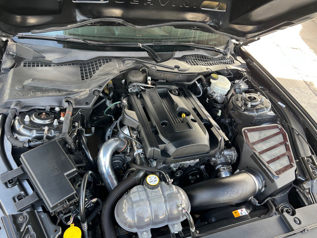 2017 Ford Mustang Image 19