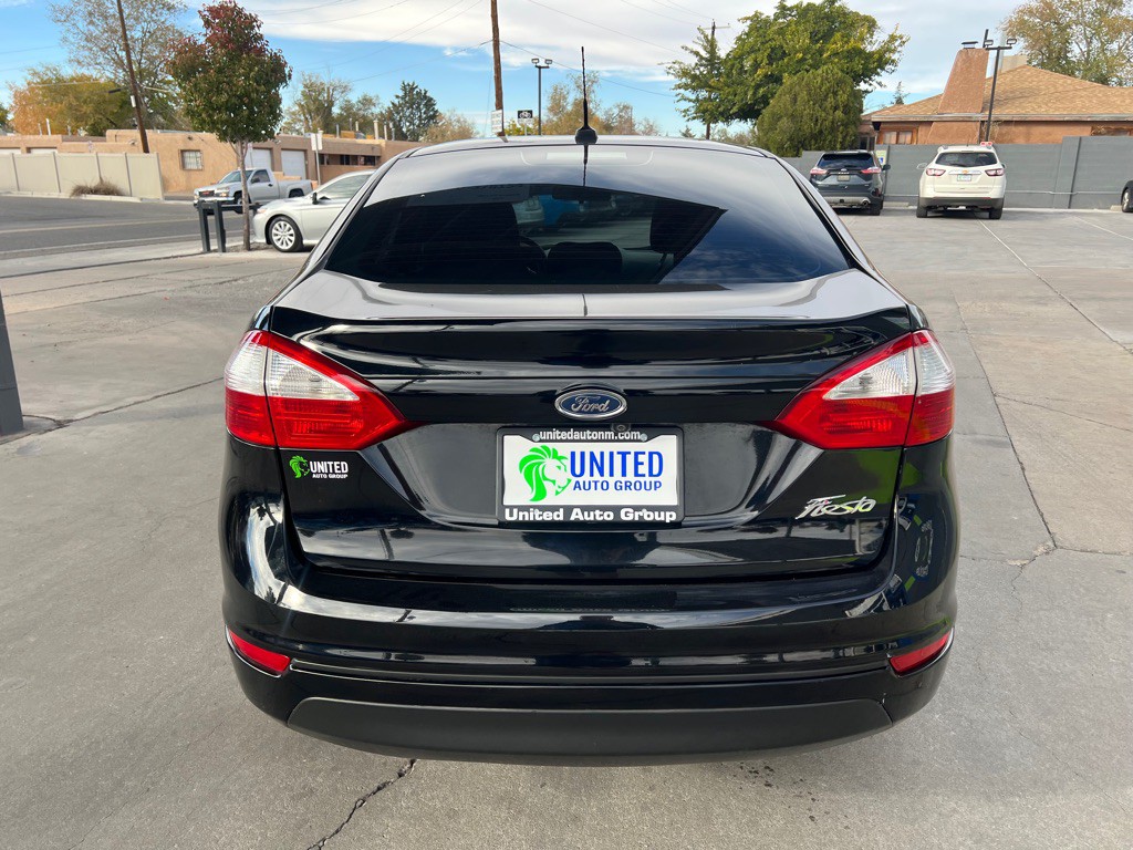 2018 Ford Fiesta Image 6