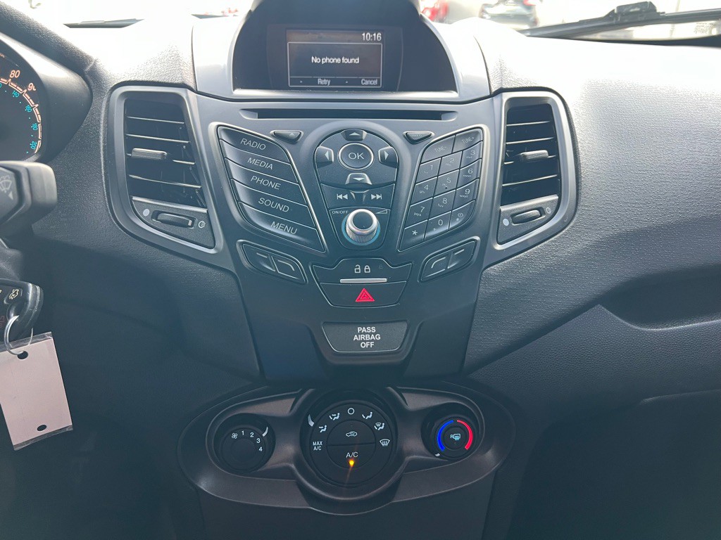 2018 Ford Fiesta Image 16