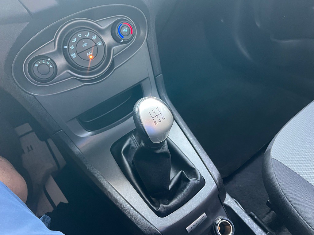 2018 Ford Fiesta Image 17