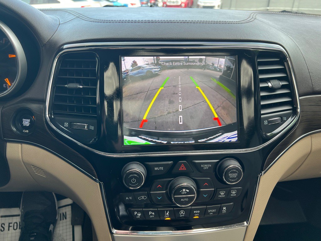 2020 Jeep Grand Cherokee Image 16