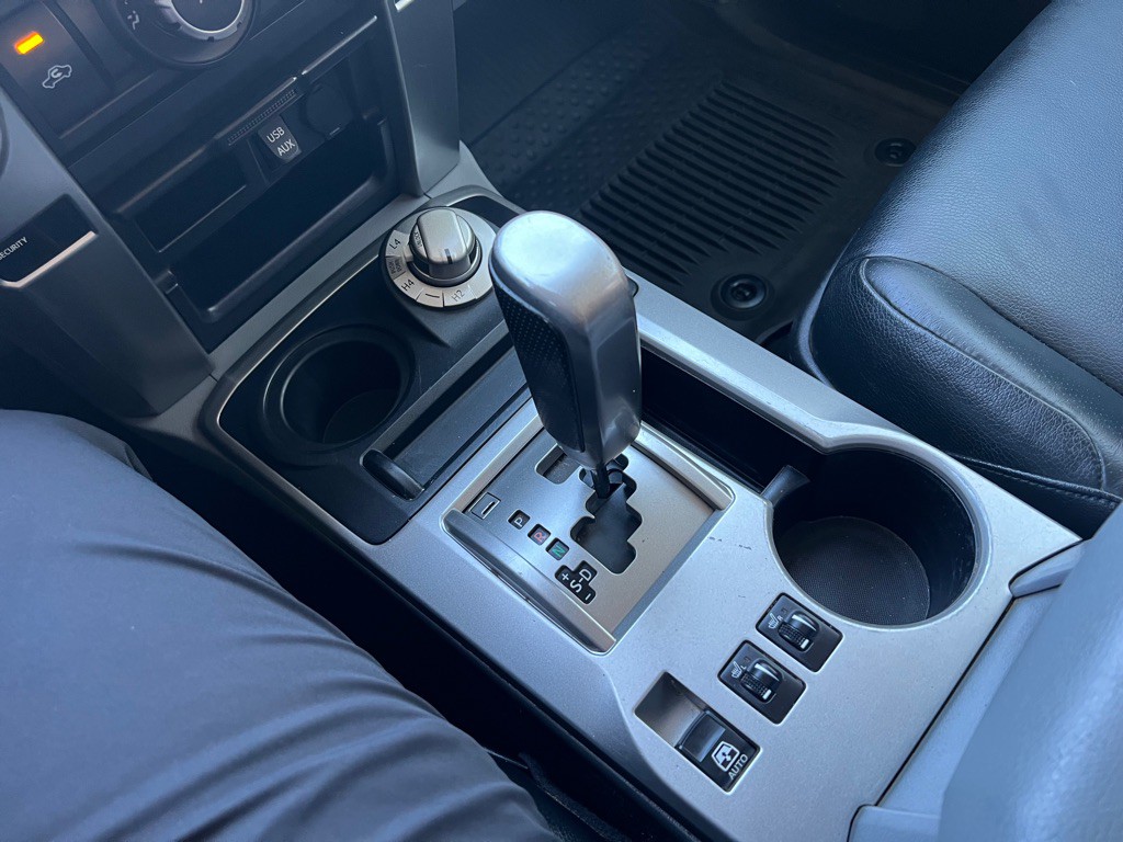 2013 Toyota 4Runner Image 16