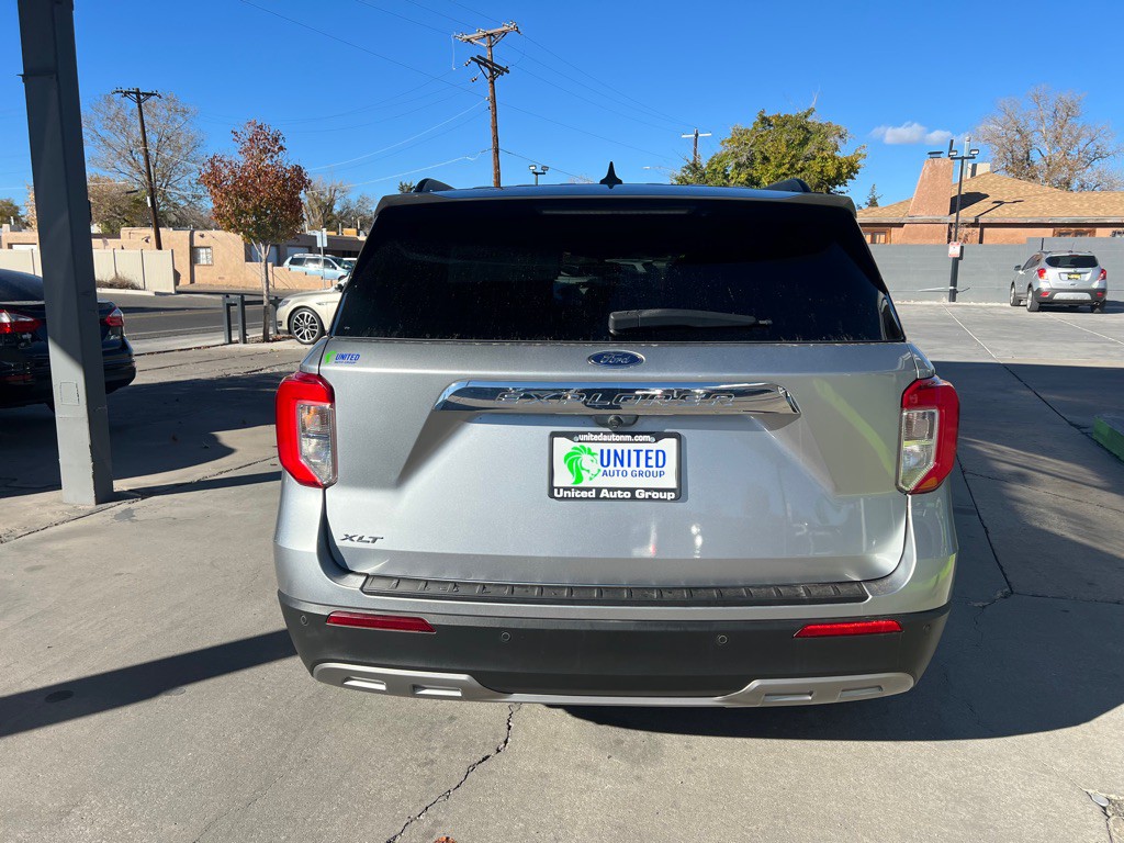 2021 Ford Explorer Image 6