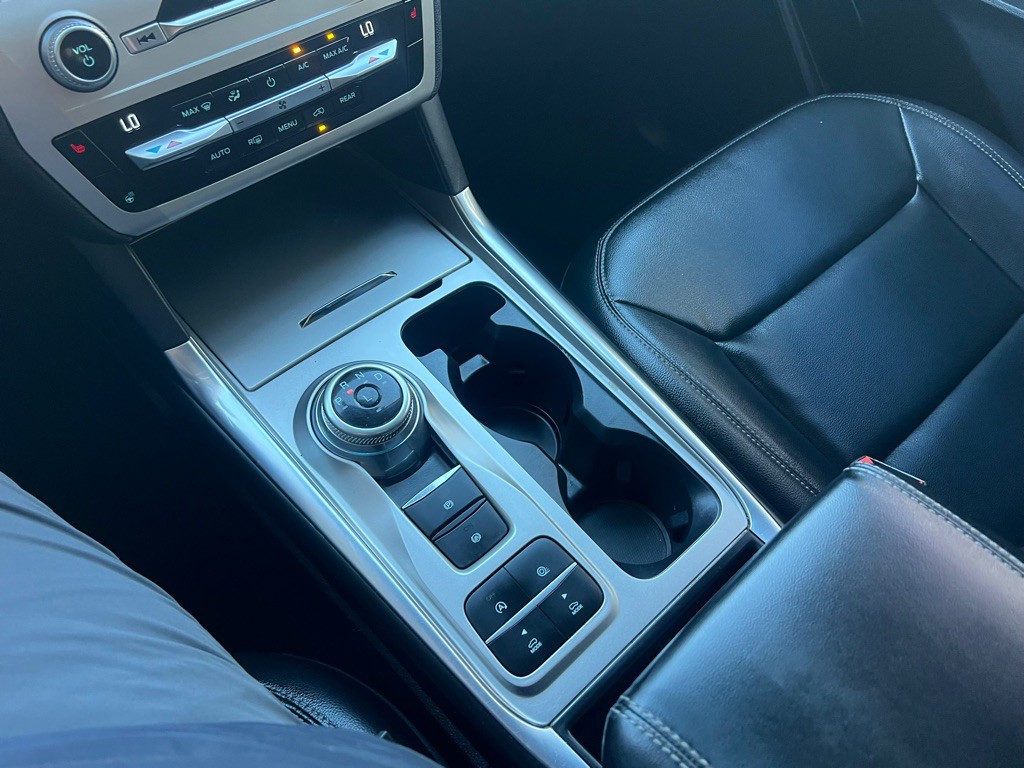 2021 Ford Explorer Image 17