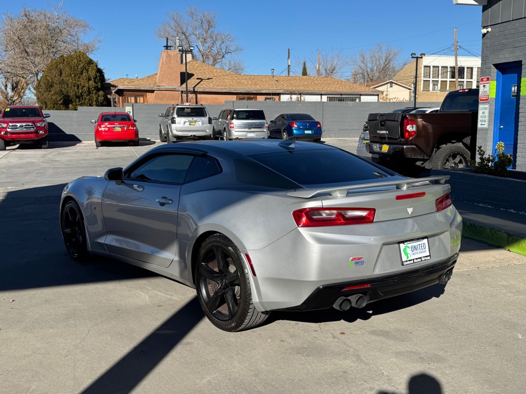 2018 Chevrolet Camaro Image 7