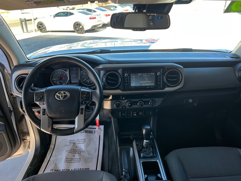 2018 Toyota Tacoma Image 9