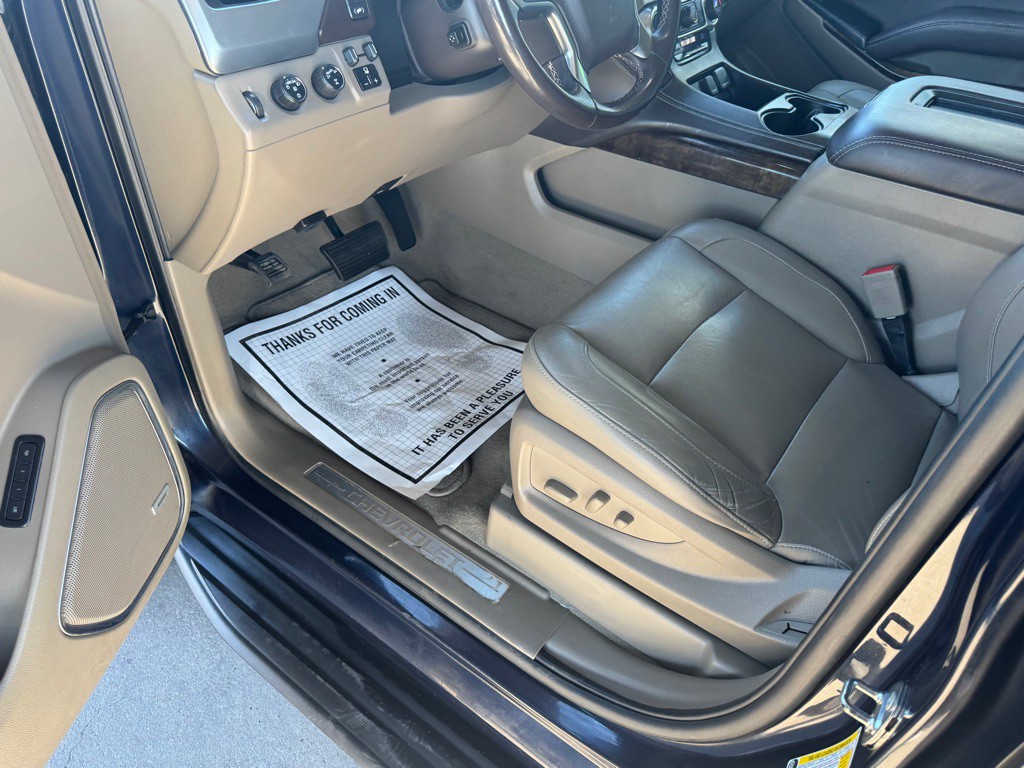 2019 Chevrolet Suburban Image 11