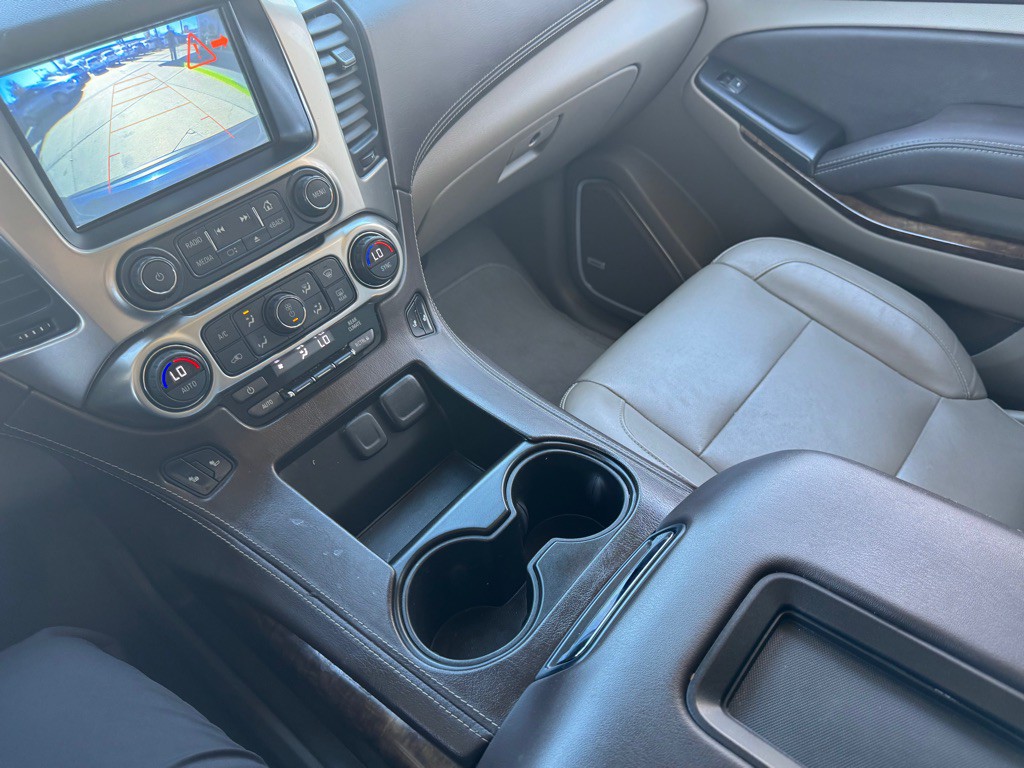 2019 Chevrolet Suburban Image 18