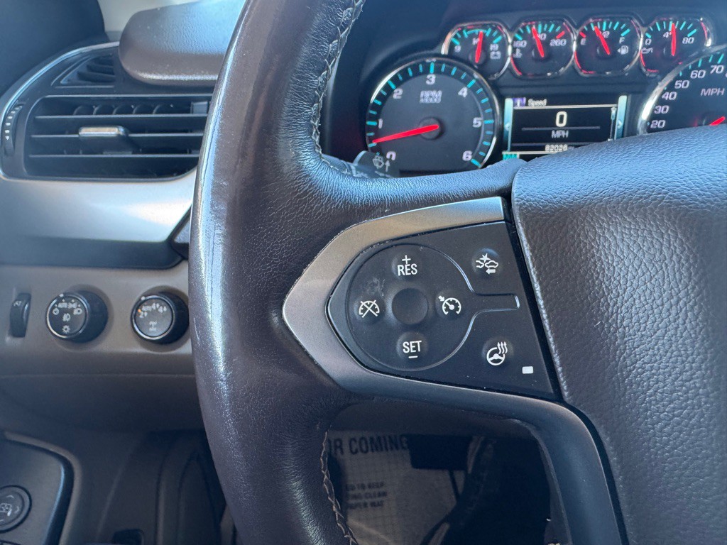 2019 Chevrolet Suburban Image 19