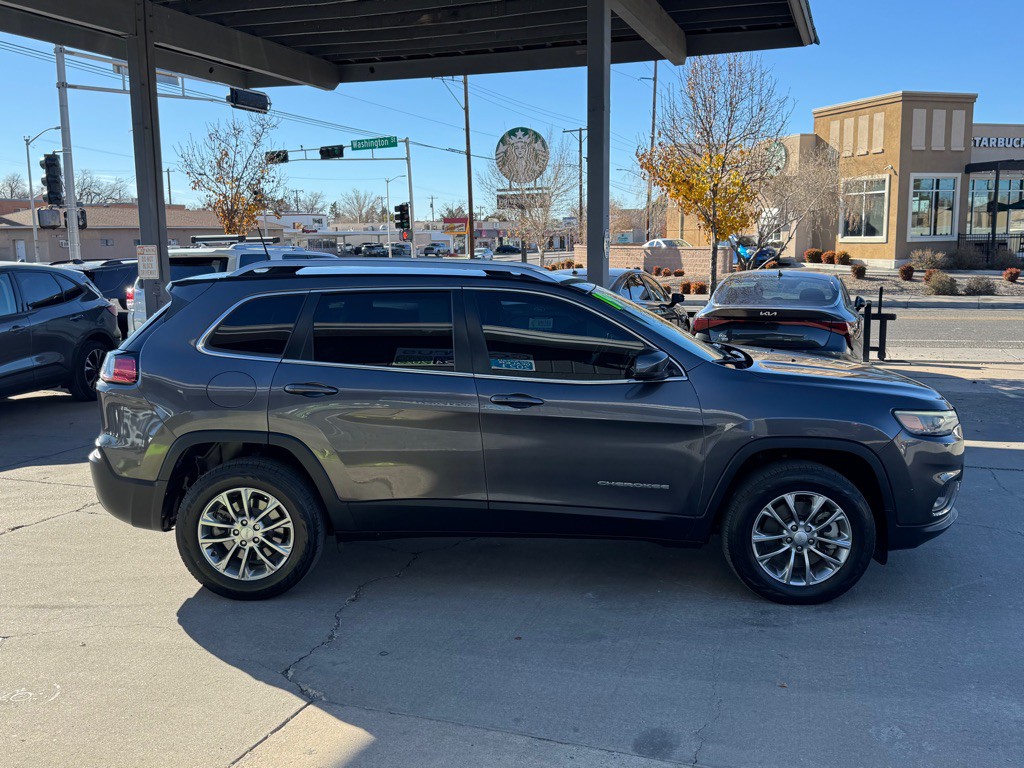 2019 Jeep Cherokee Image 4