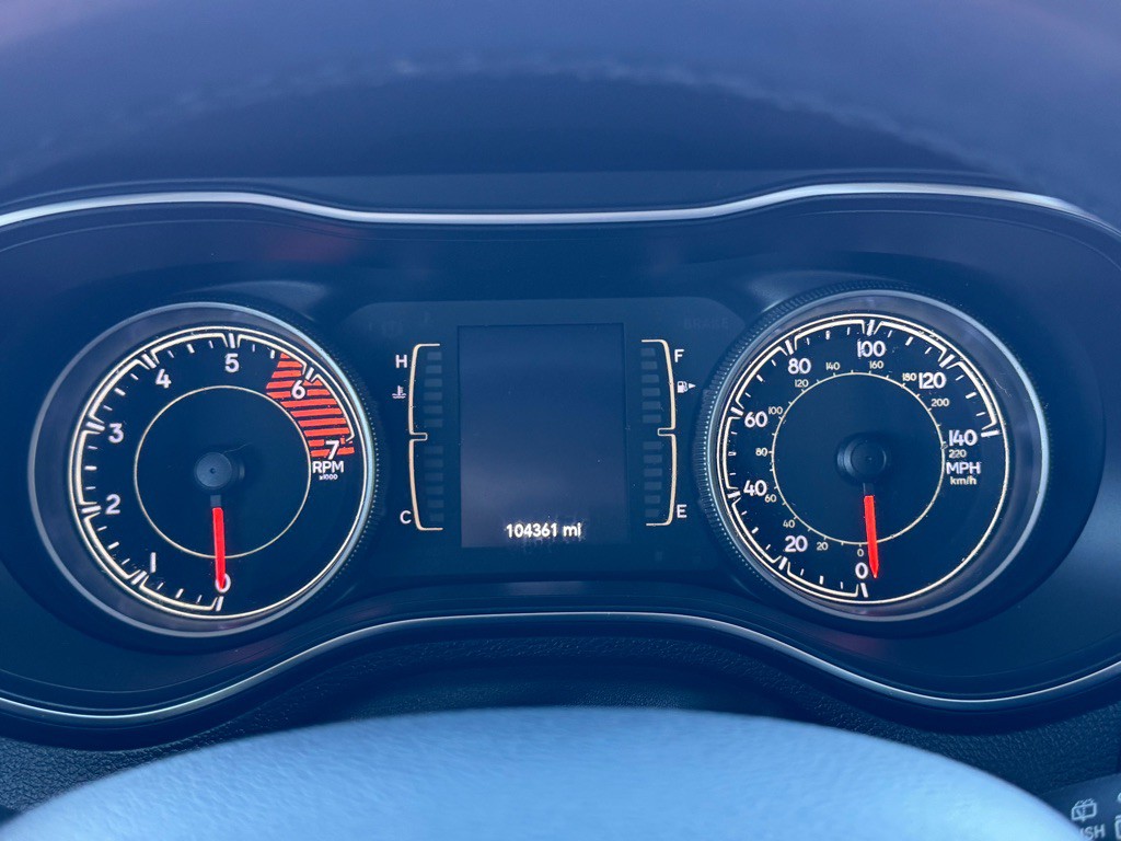 2019 Jeep Cherokee Image 14