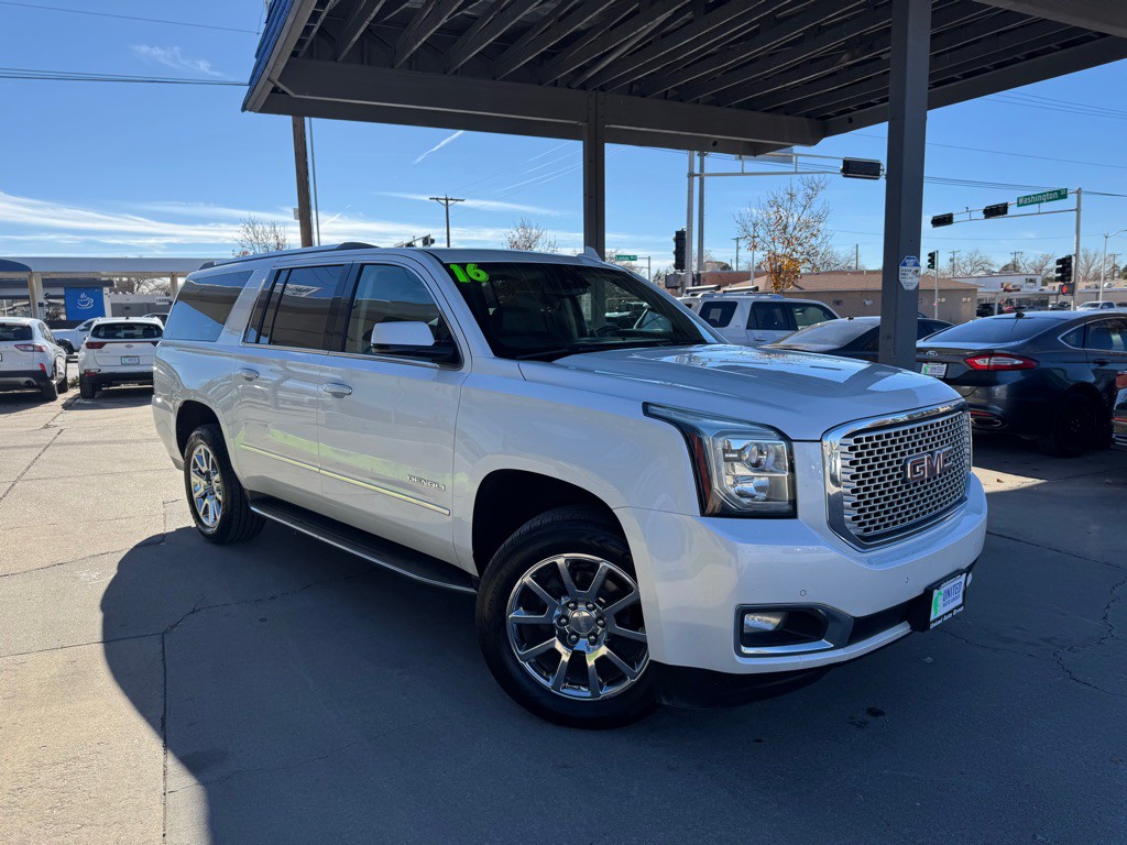 2016 GMC Yukon Image 3