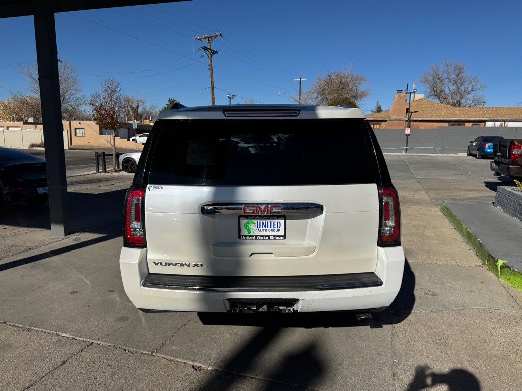 2016 GMC Yukon Image 6