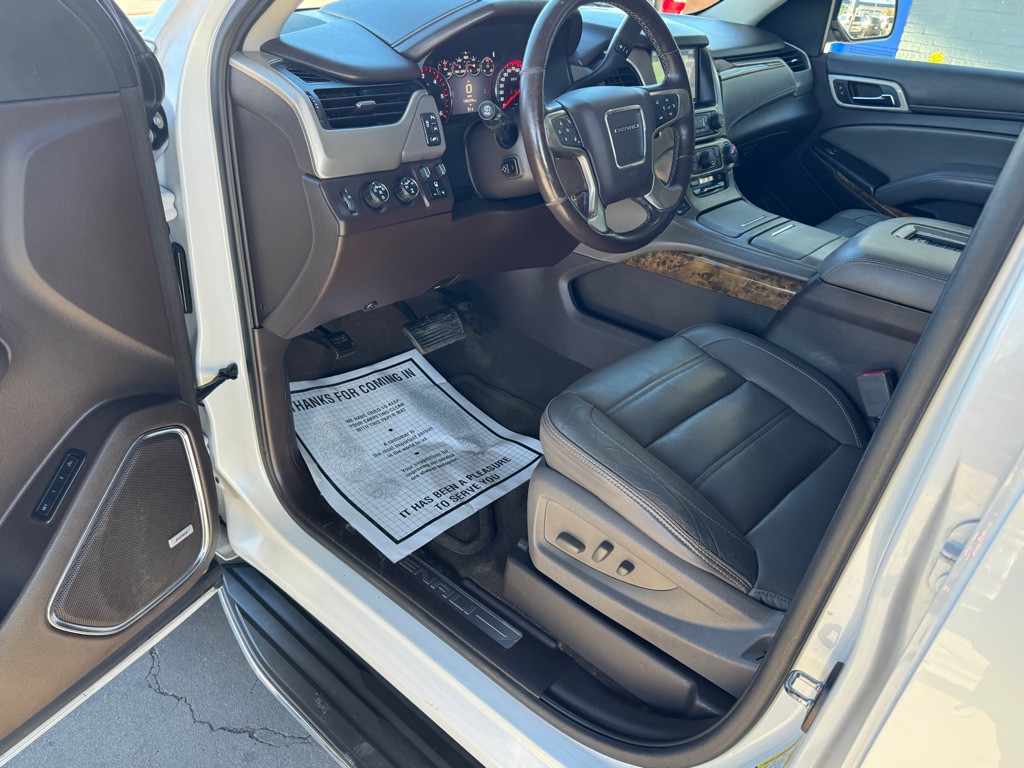 2016 GMC Yukon Image 11
