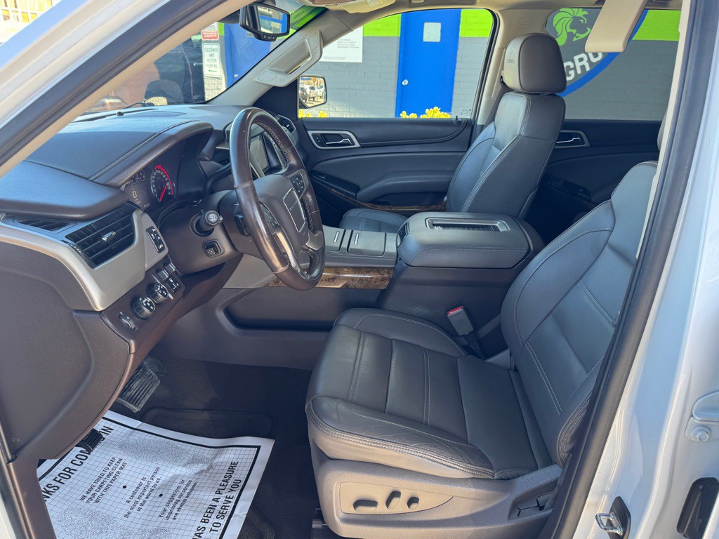 2016 GMC Yukon Image 12