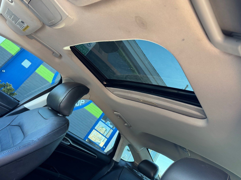 2016 Ford Fusion Image 19