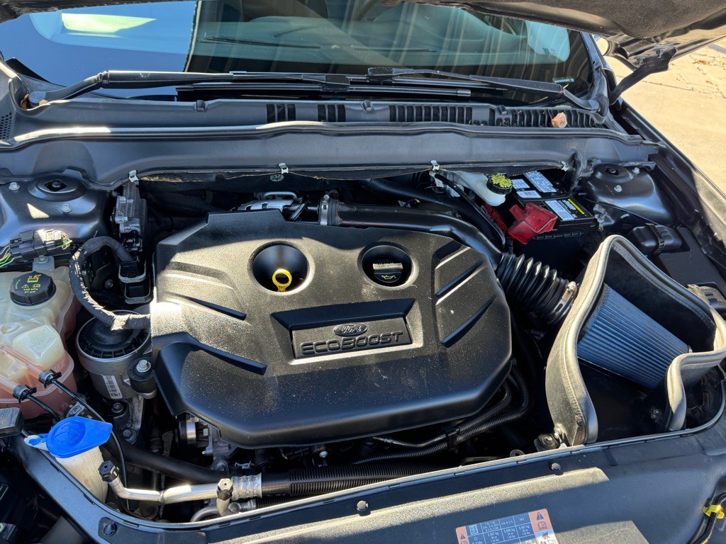 2016 Ford Fusion Image 20