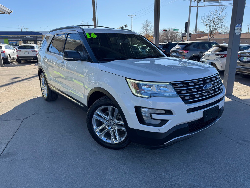 2016 Ford Explorer Image 3