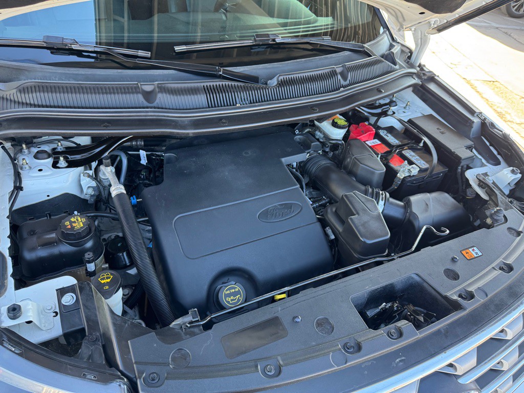 2016 Ford Explorer Image 19