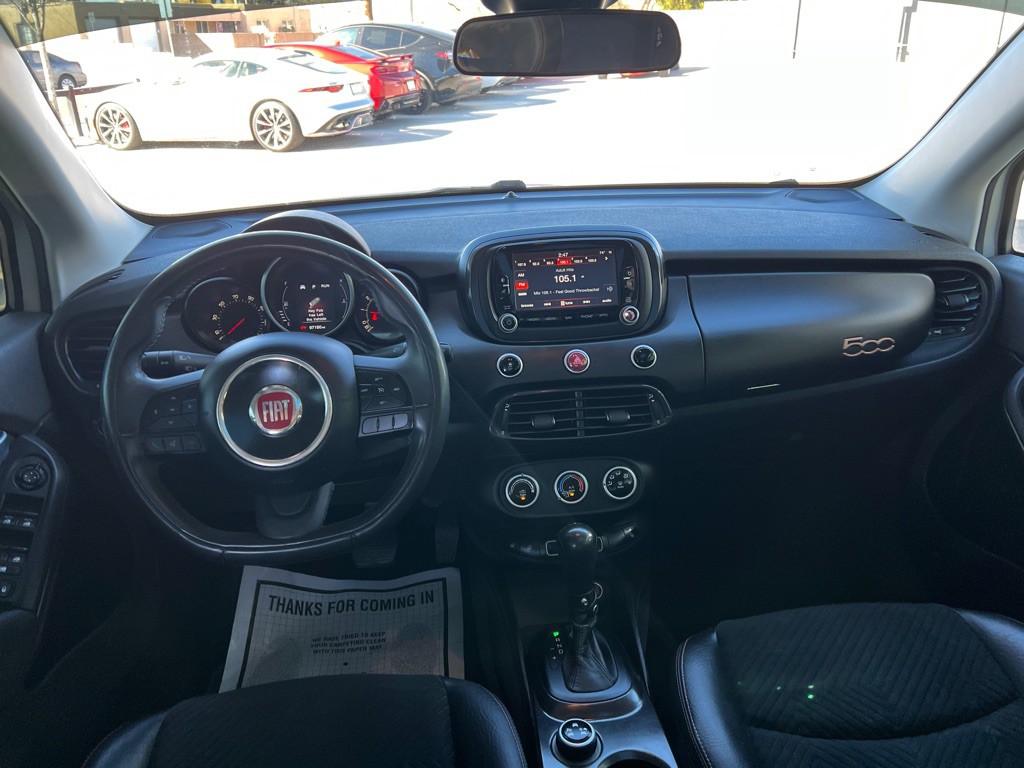 2017 FIAT 500 Image 9