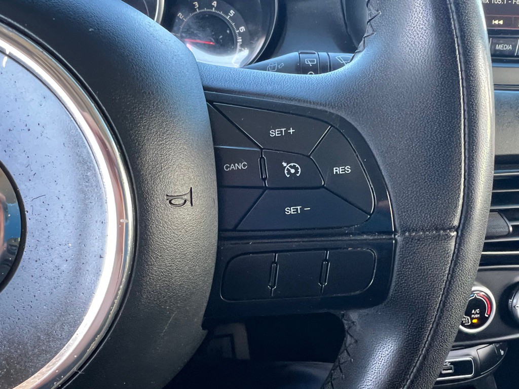 2017 FIAT 500 Image 19