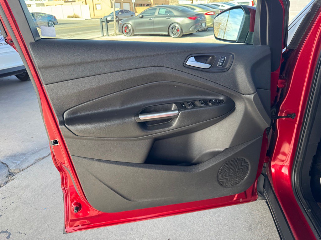 2017 Ford Escape Image 10