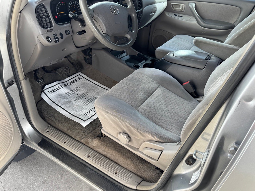 2004 Toyota Tundra Image 11