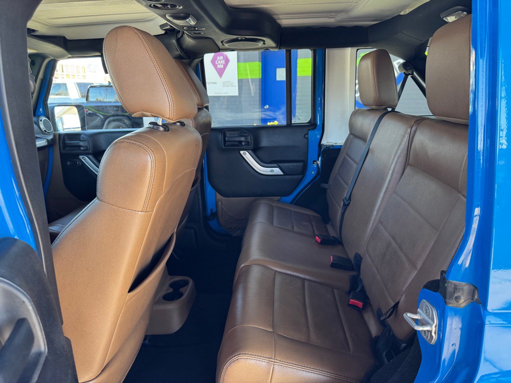 2011 Jeep Wrangler Unlimited Image 13