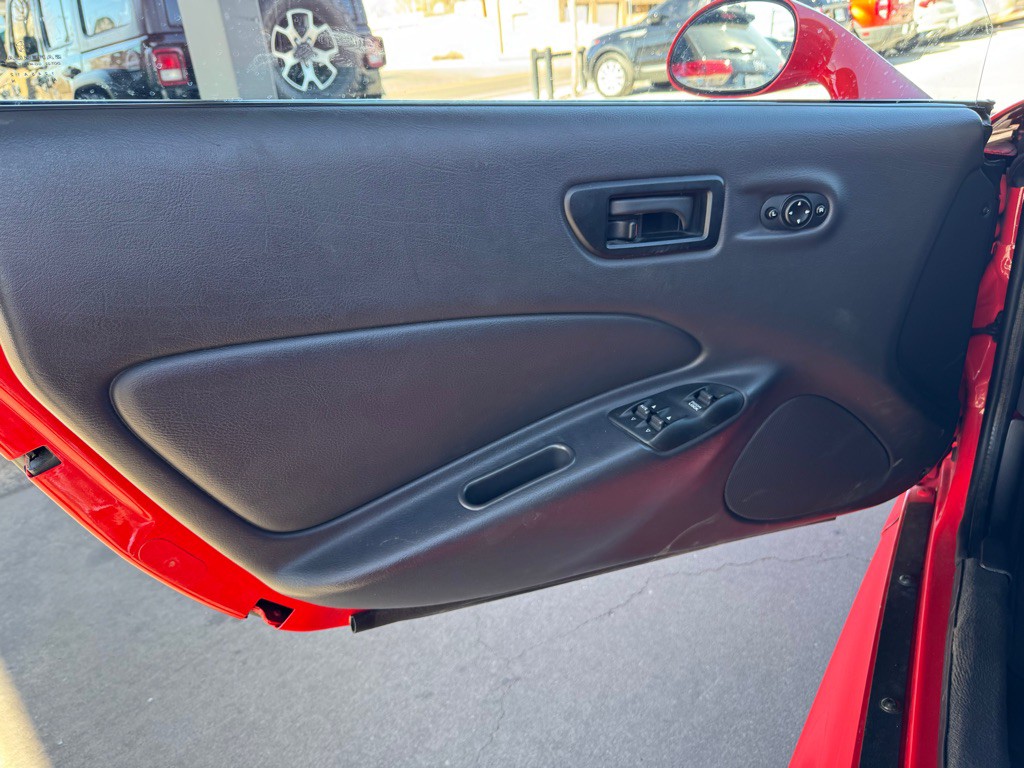 1999 Plymouth Prowler Image 10