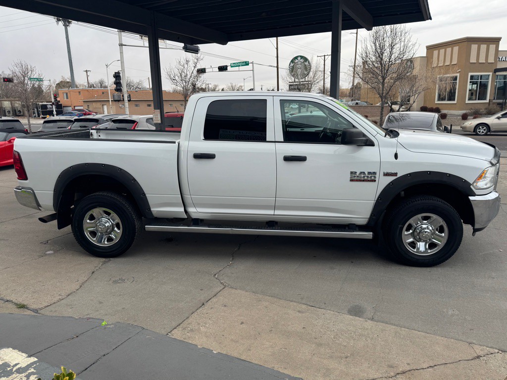 2015 RAM 2500 Image 4