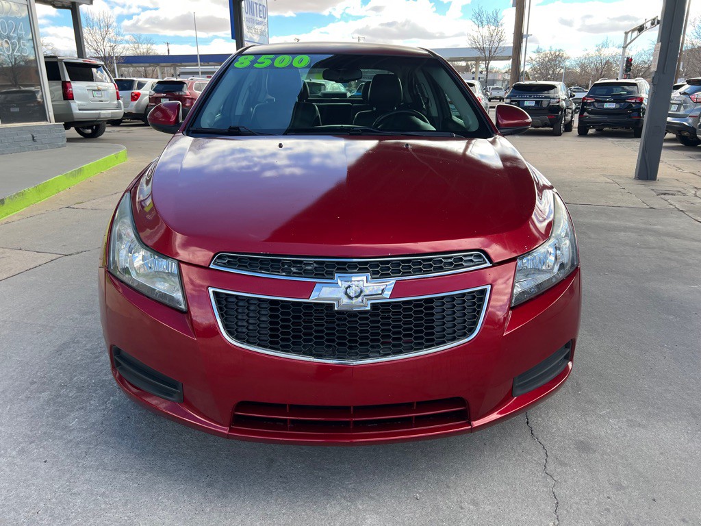 2014 Chevrolet Cruze Image 2