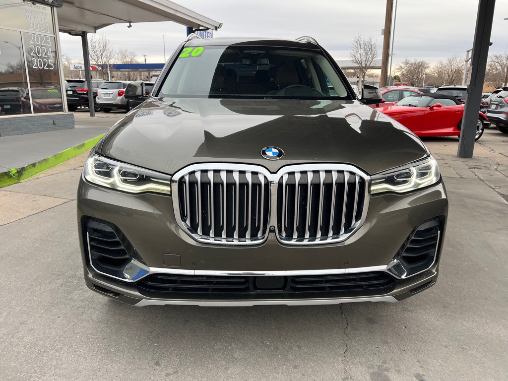 2020 BMW X7 Image 2
