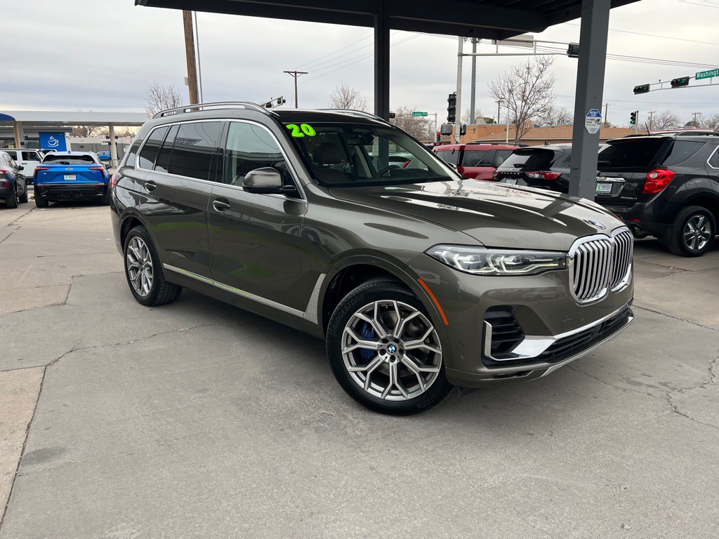 2020 BMW X7 Image 3
