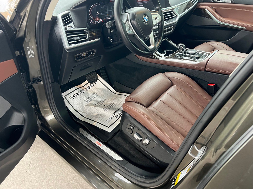 2020 BMW X7 Image 11