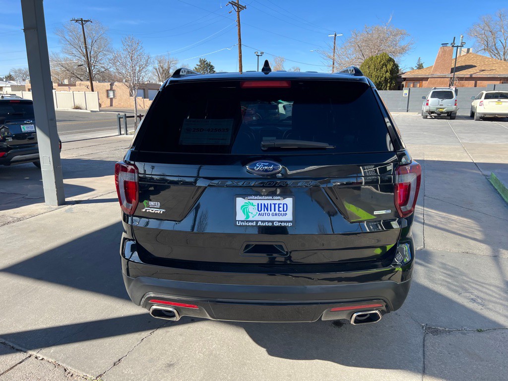 2017 Ford Explorer Image 6