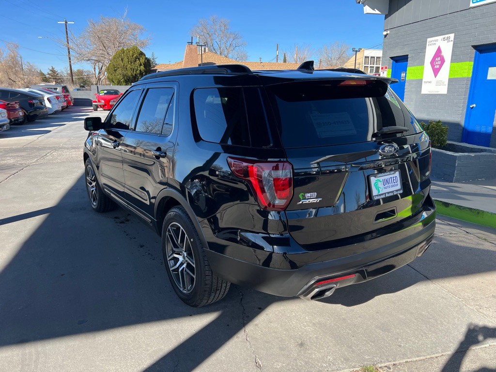 2017 Ford Explorer Image 7