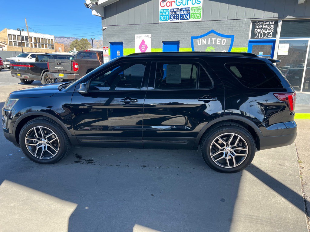 2017 Ford Explorer Image 8