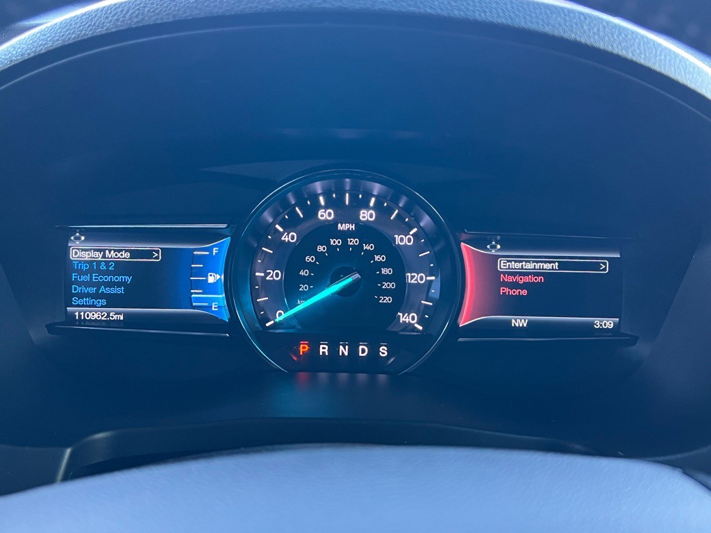 2017 Ford Explorer Image 15