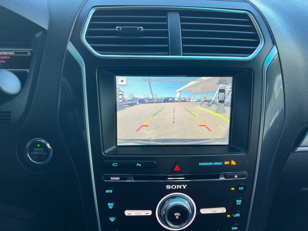 2017 Ford Explorer Image 17