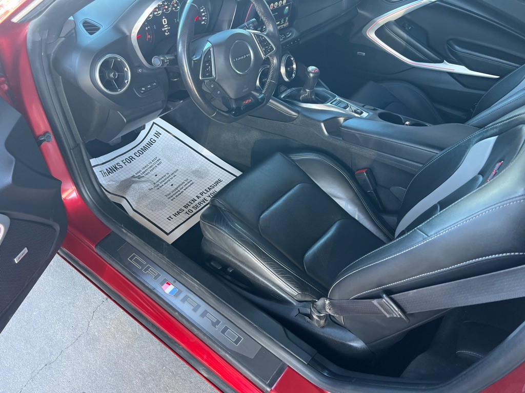 2016 Chevrolet Camaro Image 11