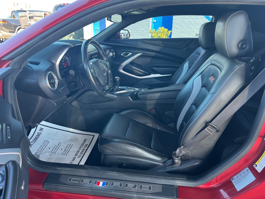 2016 Chevrolet Camaro Image 12