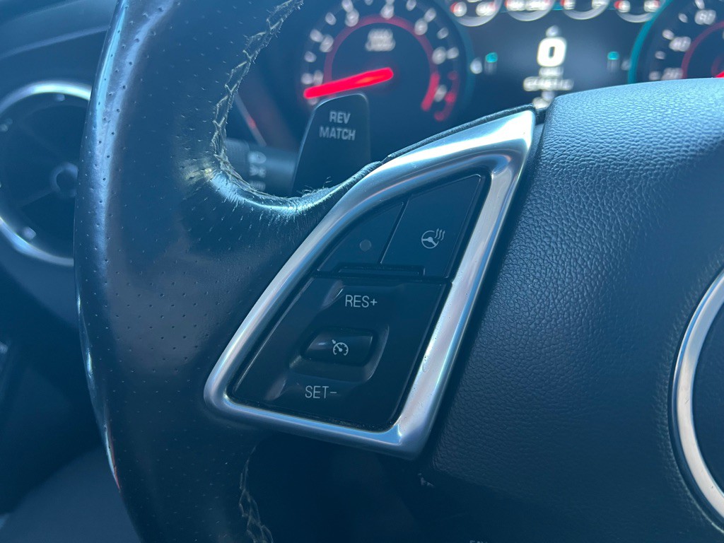 2016 Chevrolet Camaro Image 17