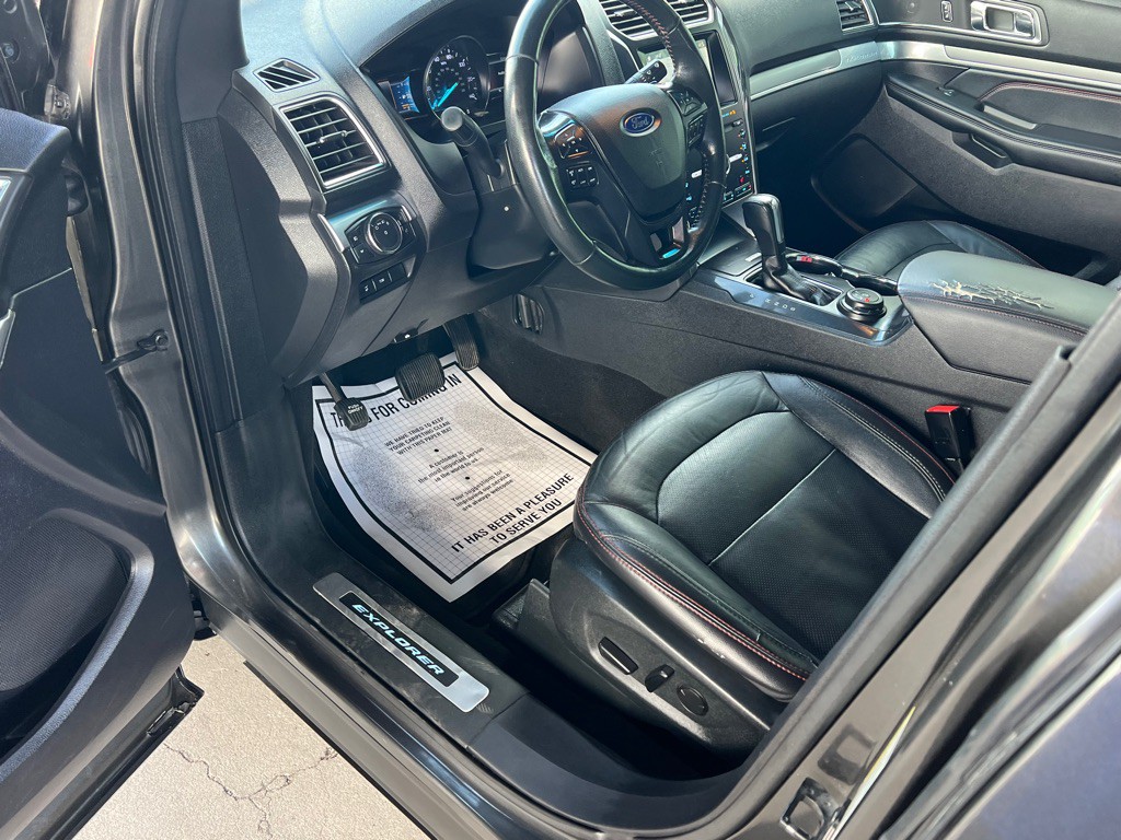 2019 Ford Explorer Image 11