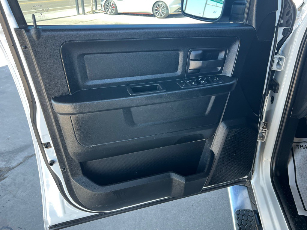 2018 RAM 1500 Image 10