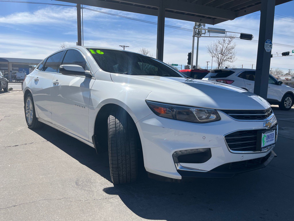 2016 Chevrolet Malibu Image 3